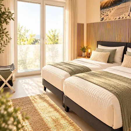 12 - Exclusive Apartment